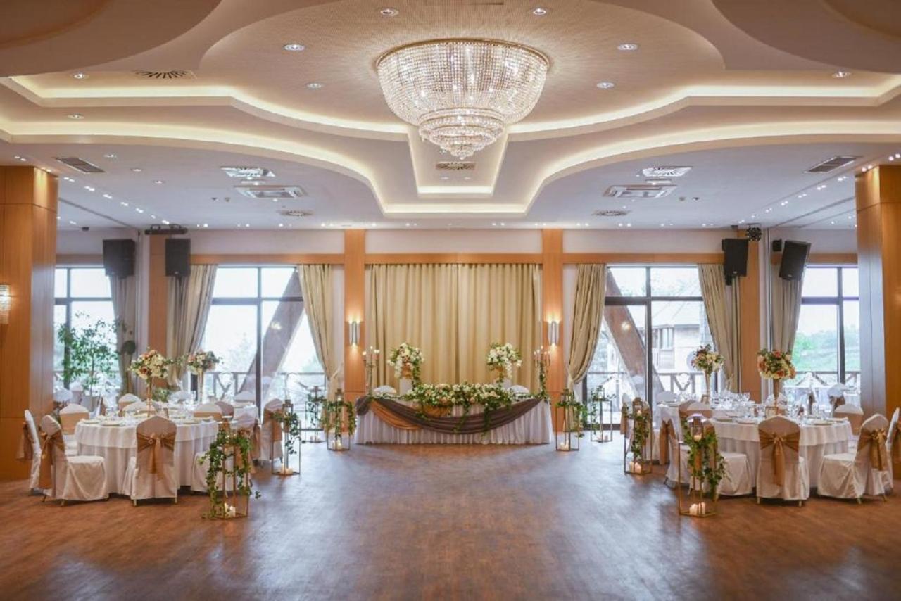 Hotel Etno Naselje Vrdnicka Kula