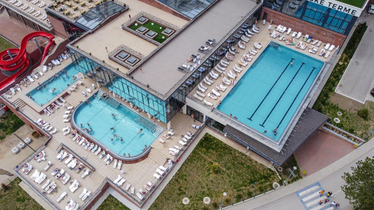 Etno Naselje Vrdnicka Kula Hotel