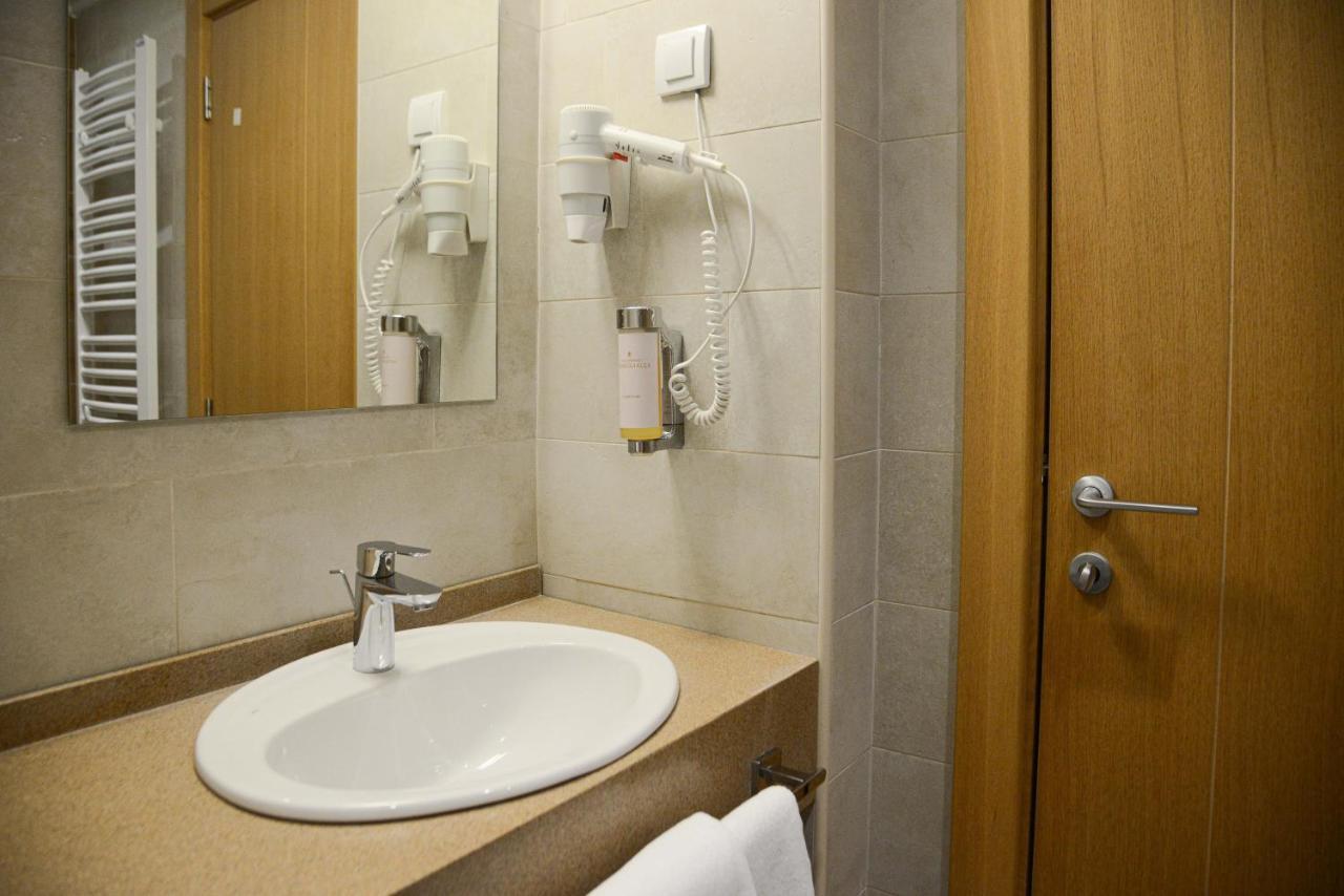 Etno Naselje Vrdnicka Kula Hotel Vrdnik