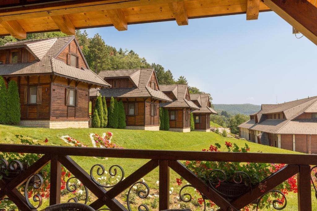 Отель Etno Naselje Vrdnicka Kula 4*